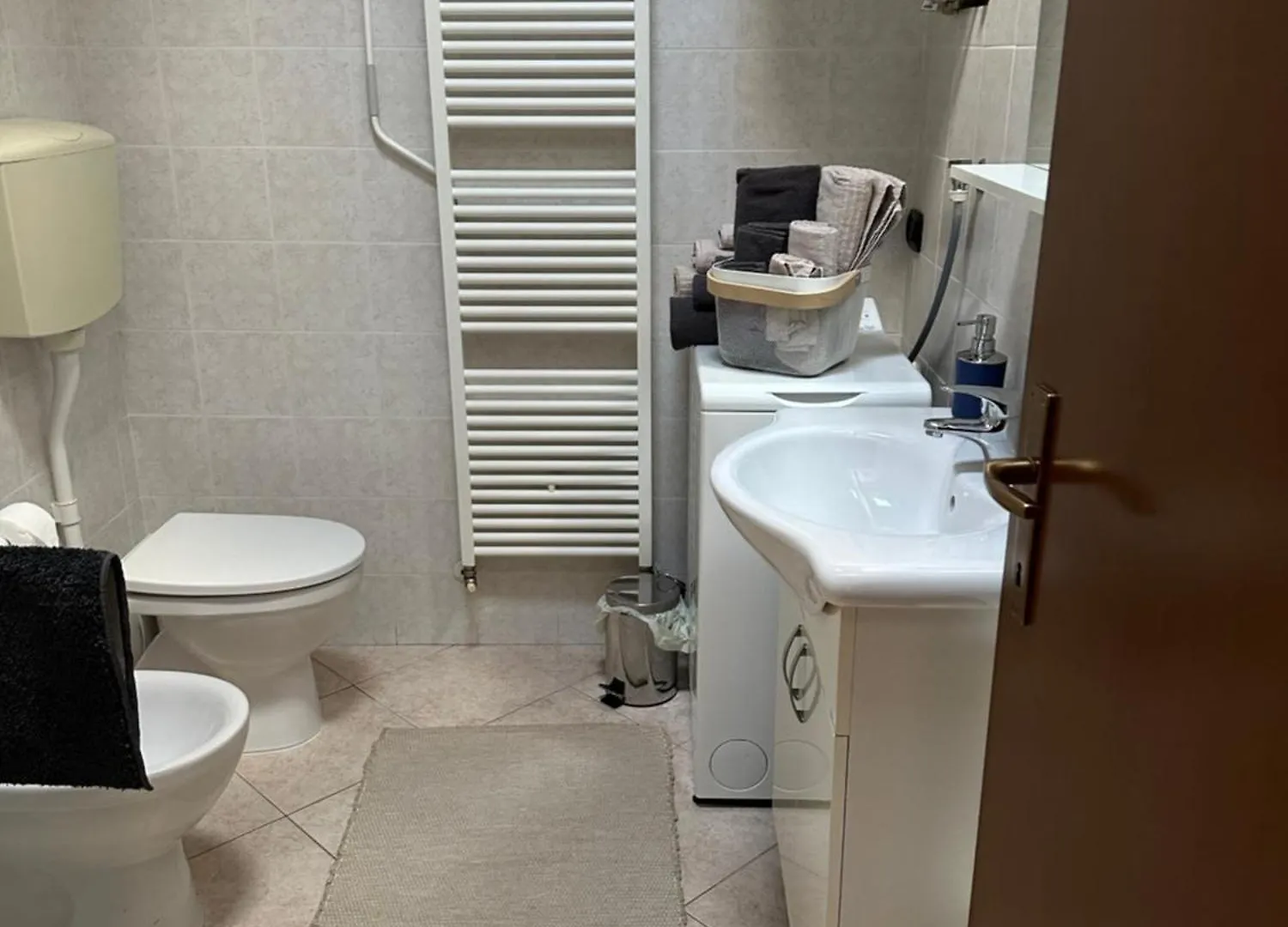 Sky Attic A Reggio Emilia Apartment