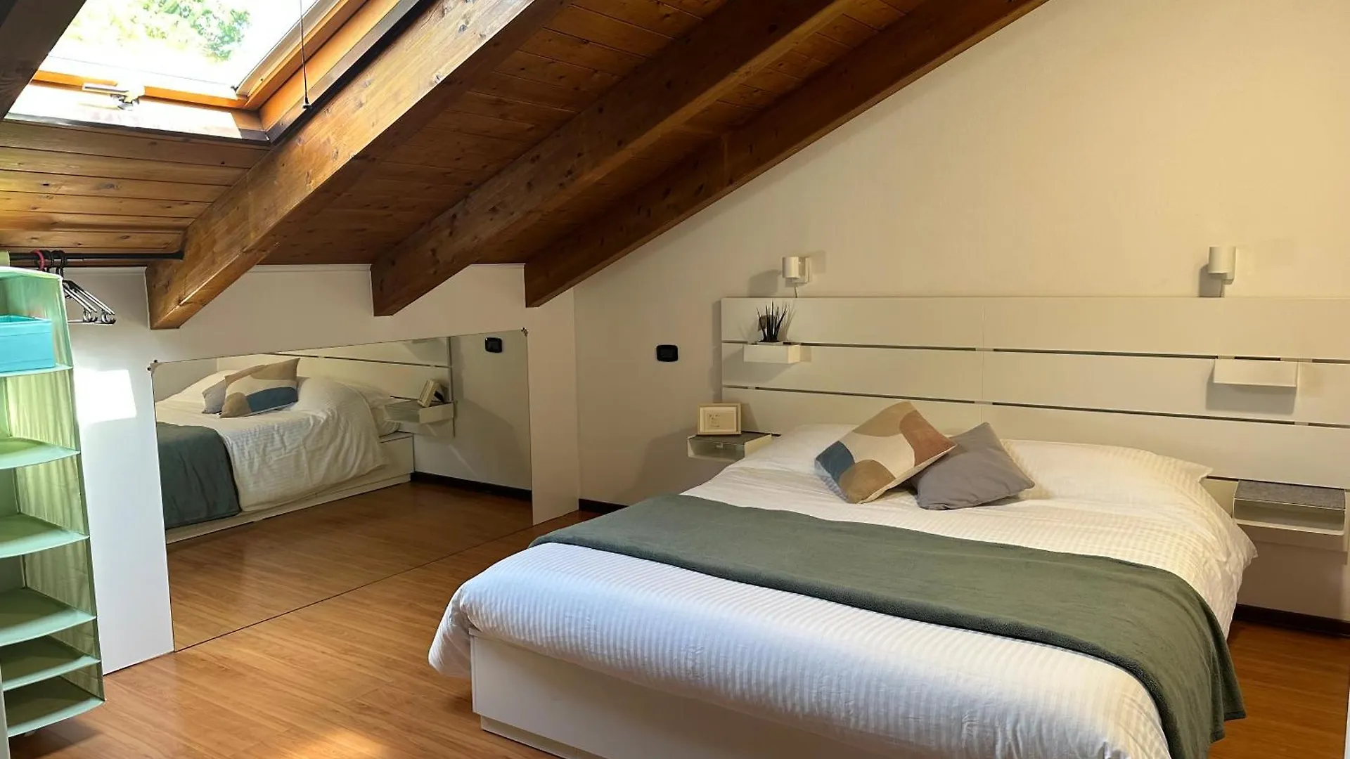 Sky Attic A Reggio Emilia Apartment